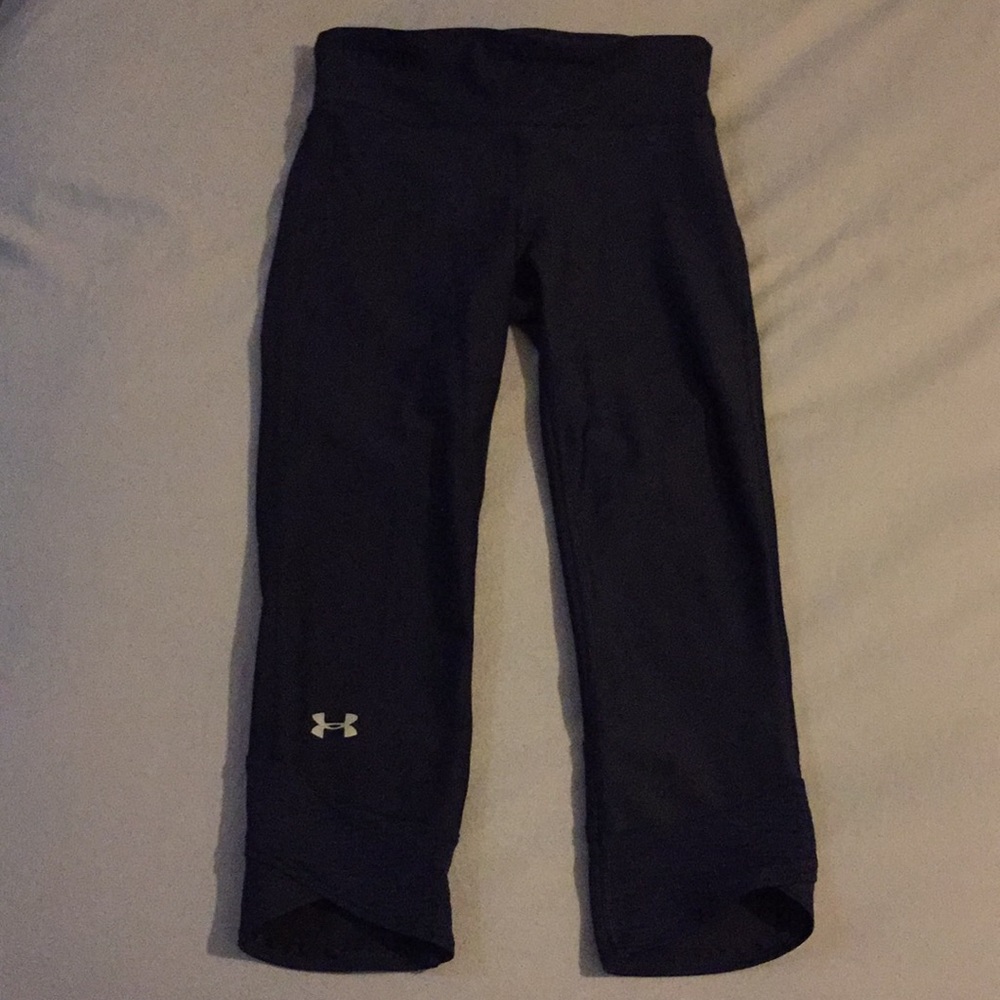 Under Armour cropped workout pant
